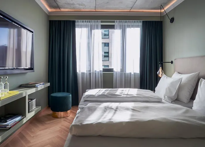 Gekko House Frankfurt, A Tribute Portfolio