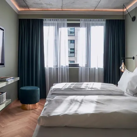 Gekko House Frankfurt, A Tribute Portfolio