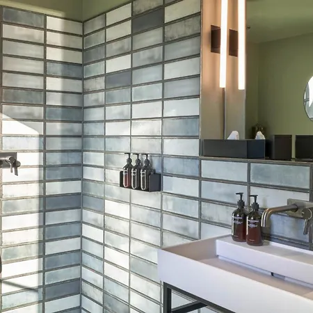 Gekko House Frankfurt, A Tribute Portfolio Φραγκφούρτη