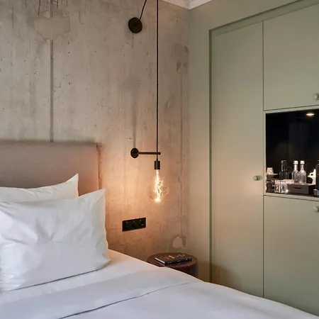 Gekko House Frankfurt, A Tribute Portfolio Φραγκφούρτη