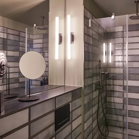 Gekko House Frankfurt, A Tribute Portfolio Φραγκφούρτη