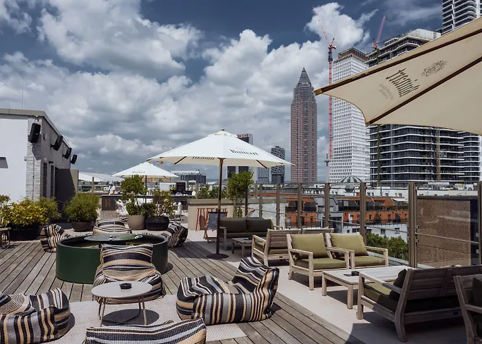 Gekko House Frankfurt, A Tribute Portfolio